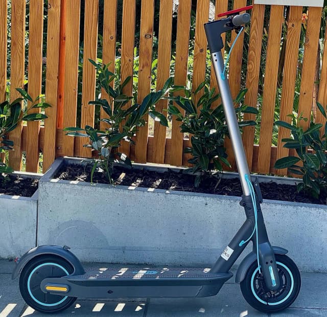 Jakie ciśnienie w oponach hulajnogi Motus Scooty 10 zapewni bezpieczeństwo? Jakie ciśnienie w oponach hulajnogi Motus Scooty 10 zapewni bezpieczeństwo?