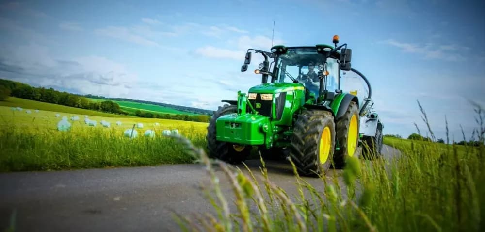 Ile zarabia kierowca ciągnika rolniczego? Zaskakujące fakty o wynagrodzeniach Ile zarabia kierowca ciągnika rolniczego? Zaskakujące fakty o wynagrodzeniach