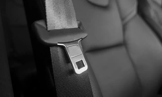 Jak bezpiecznie i tanio naprawić pasy bezpieczeństwa po wypadku samochodowym Jak bezpiecznie i tanio naprawić pasy bezpieczeństwa po wypadku samochodowym