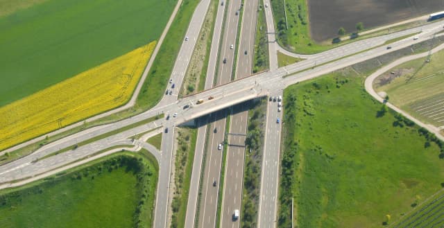 Czy autostrady w Niemczech są płatne? Odkryj ważne wyjątki i zasady Czy autostrady w Niemczech są płatne? Odkryj ważne wyjątki i zasady