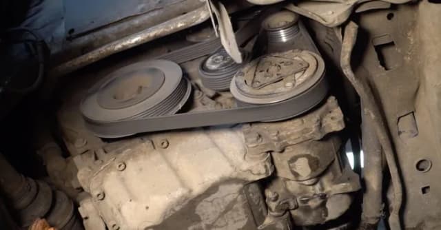 Jak łatwo i bezpiecznie wymontować alternator w Citroen Xsara Picasso – krok po kroku Jak łatwo i bezpiecznie wymontować alternator w Citroen Xsara Picasso – krok po kroku