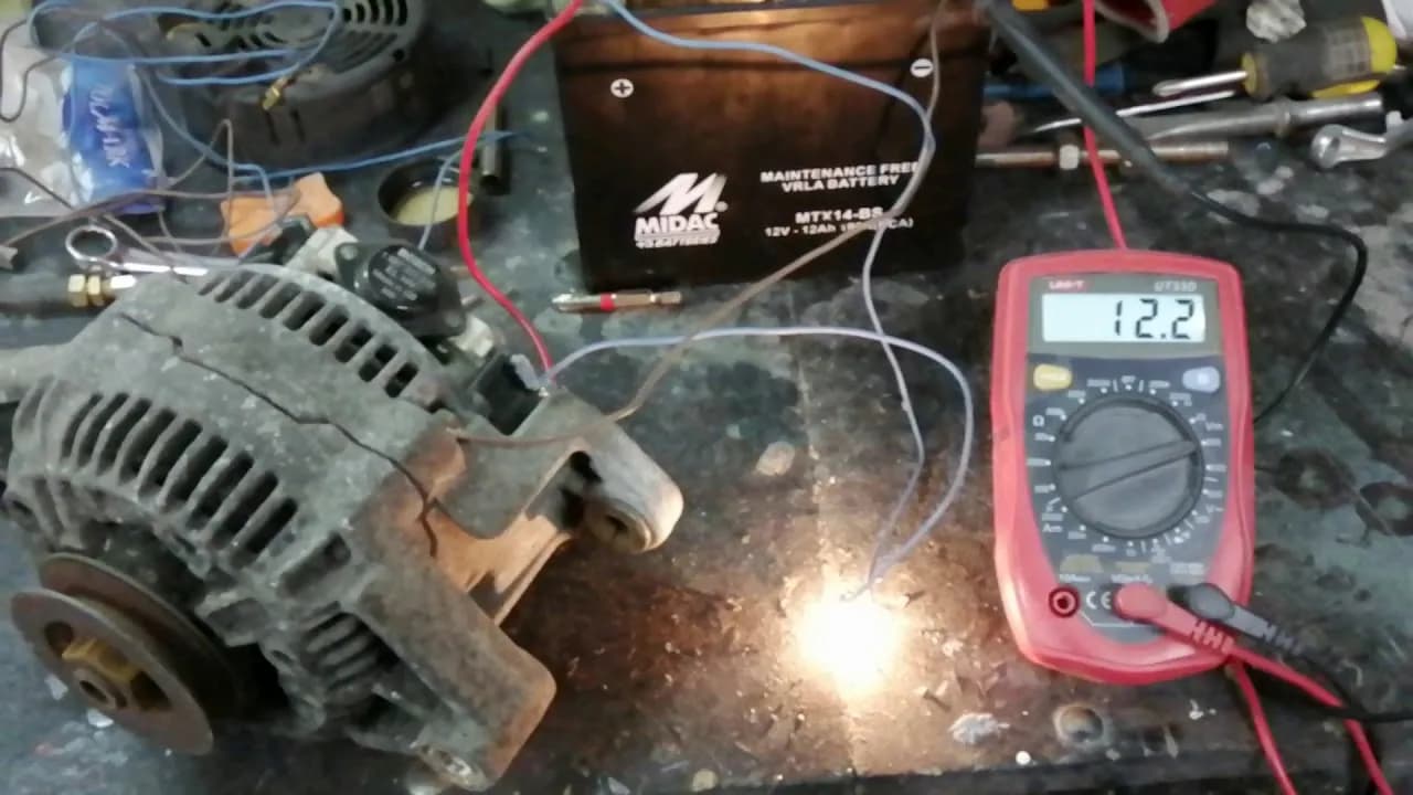 Ile volt ładuje alternator? Sprawdź, czy twój działa poprawnie i uniknij awarii! Ile volt ładuje alternator? Sprawdź, czy twój działa poprawnie i uniknij awarii!
