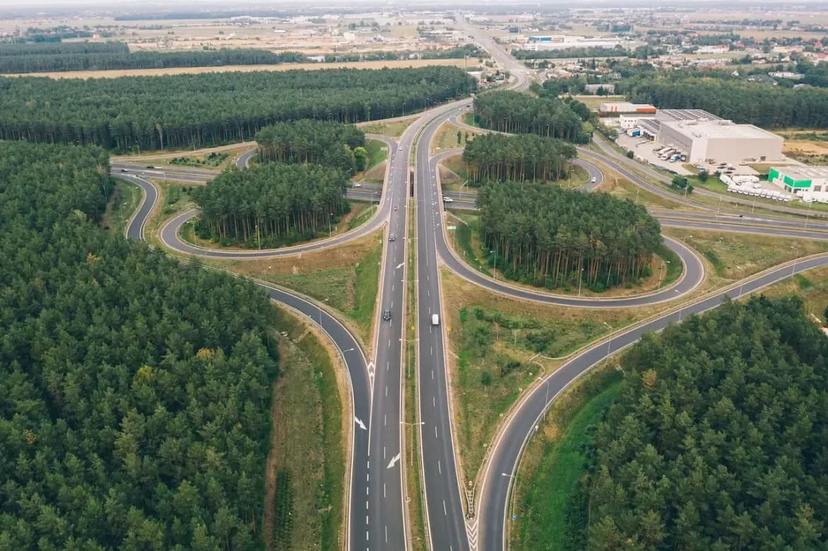 Czym płacić za autostrady? Sprawdź metody i uniknij kar za brak opłaty! Czym płacić za autostrady? Sprawdź metody i uniknij kar za brak opłaty!