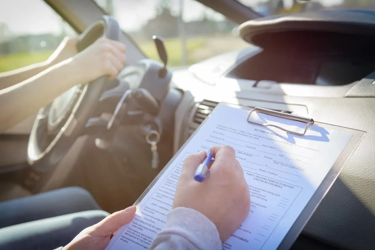 Ile są ważne badania psychologiczne kierowców i kto musi je przechodzić? Ile są ważne badania psychologiczne kierowców i kto musi je przechodzić?