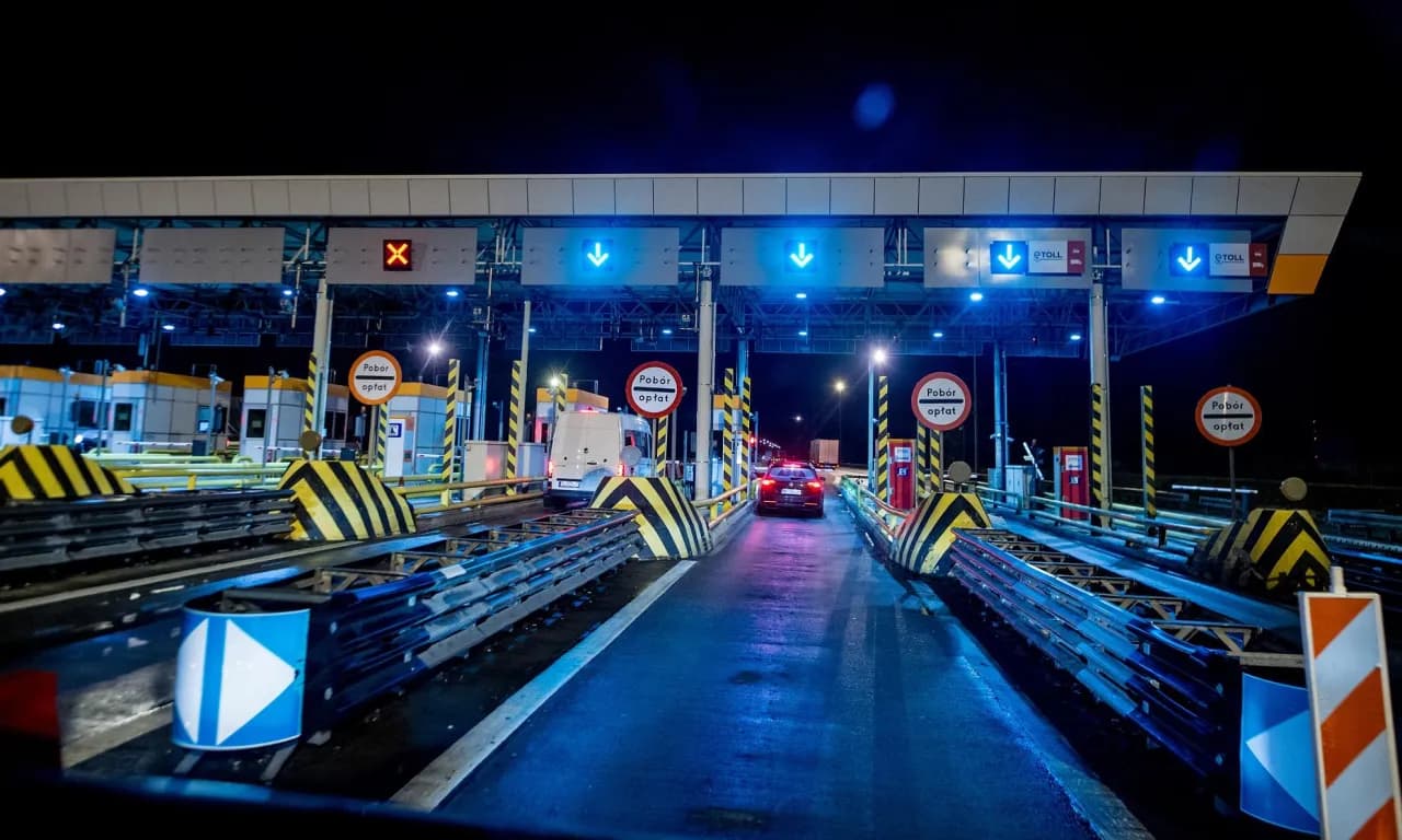 Jak płacić telefonem za autostradę i uniknąć nieprzyjemności? Jak płacić telefonem za autostradę i uniknąć nieprzyjemności?