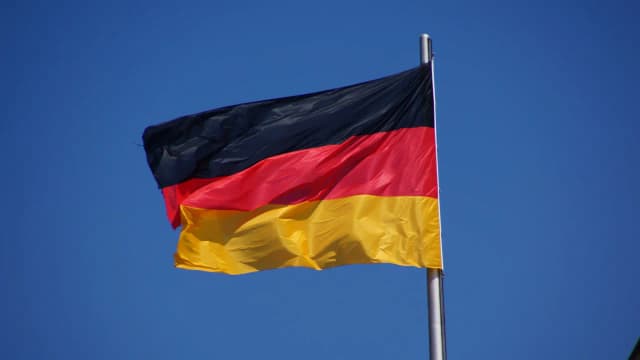 Szkolenia z zakresu bezpieczeństwa w niemieckich firmach: standardy i praktyki Szkolenia z zakresu bezpieczeństwa w niemieckich firmach: standardy i praktyki
